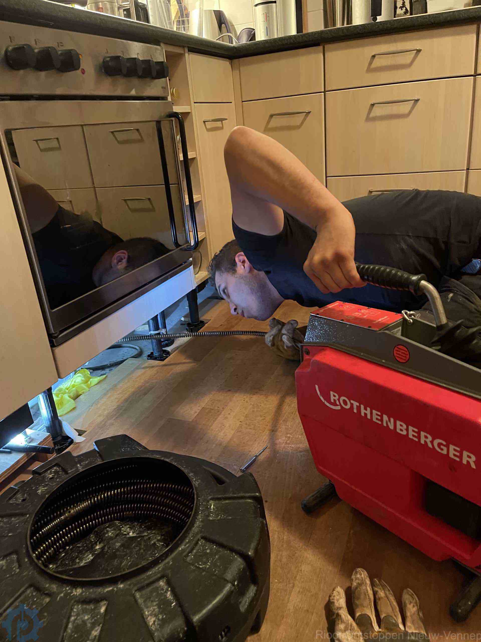 Ontstoppen Gootsteen Nieuw-Vennep